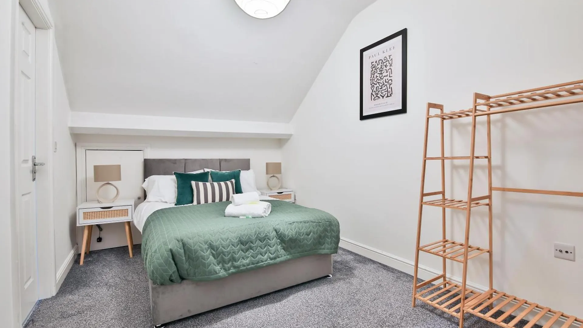 Stunning Centre Of Pontcanna Duplex Apartment